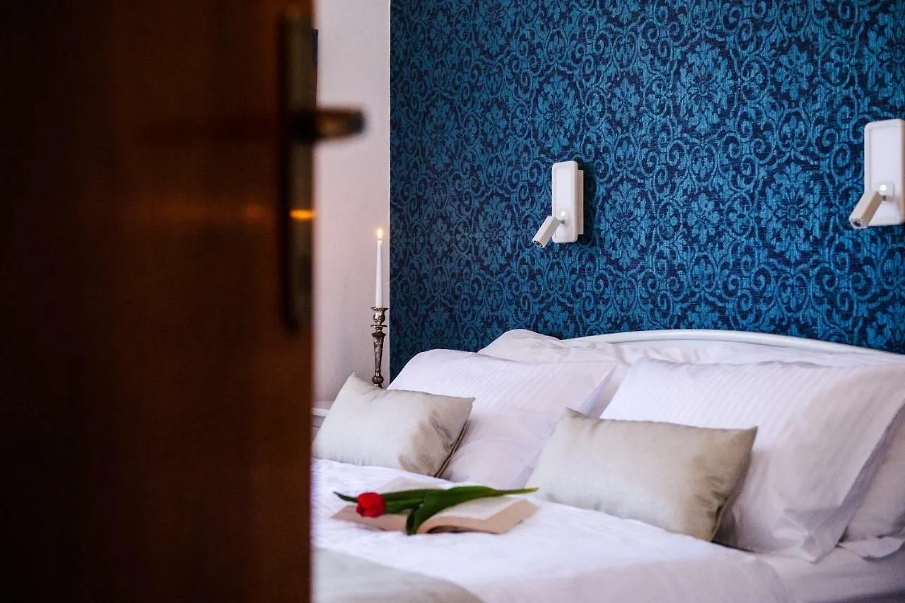 Lovely Apartments Marmont With Balconies In The Heart Of Split